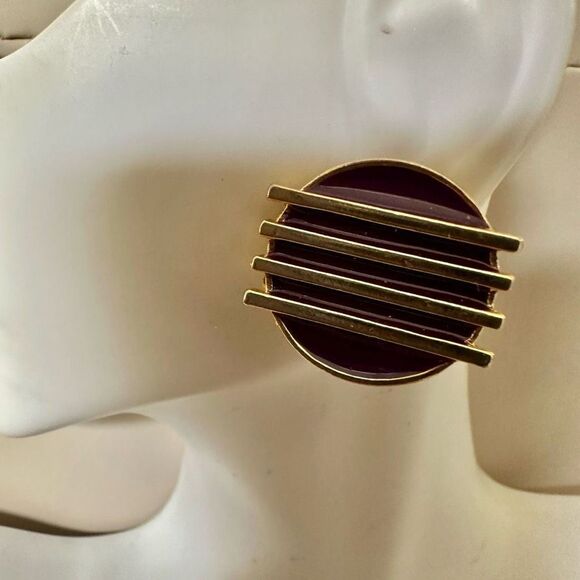 Purple and gold tone circle post earrings - Picture 4 of 6